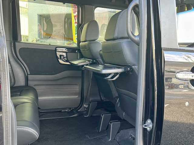 ホンダ Ｎ ＢＯＸ カスタム L ターボ 兵庫県 2021(令3)年 3.1万km クリスタルブラックパール ワンオーナー/ターボ/ホンダセンシング/アダプティブクルーズ/純正ナビ/バックカメラ/ETC/両側パワースライドドア/パーキングセンサー/パドルシフト/LEDヘッドランプ/LEDフロントフォグランプ/ロールサンシェイド（後席）/シートバックテーブル（運転席/助手席）/スペアキー/保証書/取扱説明書/合皮ハーフレザーシート/シートヒーター（D席N席）/純正15インチAW