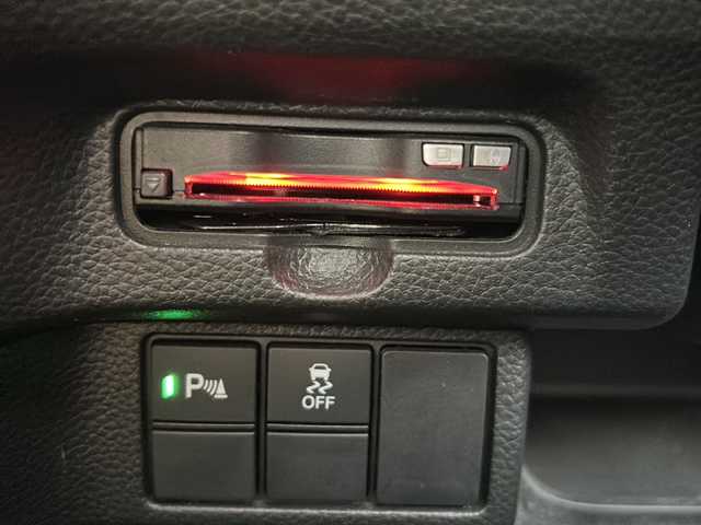 ホンダ Ｎ ＢＯＸ カスタム L ターボ 兵庫県 2021(令3)年 3.1万km クリスタルブラックパール ワンオーナー/ターボ/ホンダセンシング/アダプティブクルーズ/純正ナビ/バックカメラ/ETC/両側パワースライドドア/パーキングセンサー/パドルシフト/LEDヘッドランプ/LEDフロントフォグランプ/ロールサンシェイド（後席）/シートバックテーブル（運転席/助手席）/スペアキー/保証書/取扱説明書/合皮ハーフレザーシート/シートヒーター（D席N席）/純正15インチAW