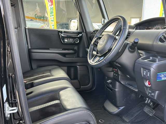 ホンダ Ｎ ＢＯＸ カスタム L ターボ 兵庫県 2021(令3)年 3.1万km クリスタルブラックパール ワンオーナー/ターボ/ホンダセンシング/アダプティブクルーズ/純正ナビ/バックカメラ/ETC/両側パワースライドドア/パーキングセンサー/パドルシフト/LEDヘッドランプ/LEDフロントフォグランプ/ロールサンシェイド（後席）/シートバックテーブル（運転席/助手席）/スペアキー/保証書/取扱説明書/合皮ハーフレザーシート/シートヒーター（D席N席）/純正15インチAW