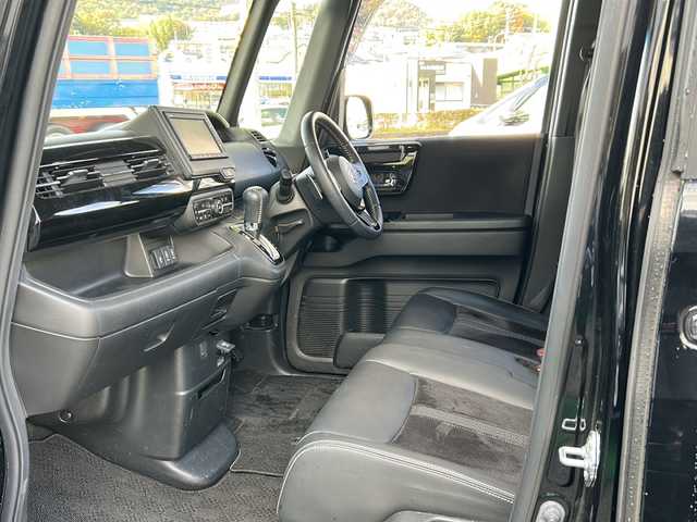 ホンダ Ｎ ＢＯＸ カスタム L ターボ 兵庫県 2021(令3)年 3.1万km クリスタルブラックパール ワンオーナー/ターボ/ホンダセンシング/アダプティブクルーズ/純正ナビ/バックカメラ/ETC/両側パワースライドドア/パーキングセンサー/パドルシフト/LEDヘッドランプ/LEDフロントフォグランプ/ロールサンシェイド（後席）/シートバックテーブル（運転席/助手席）/スペアキー/保証書/取扱説明書/合皮ハーフレザーシート/シートヒーター（D席N席）/純正15インチAW