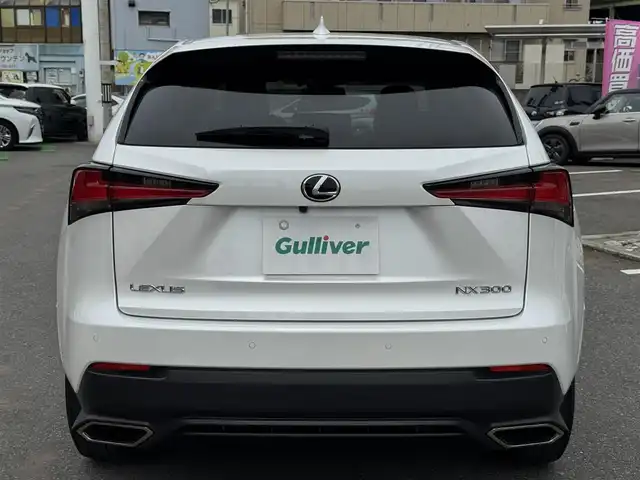 レクサス ＮＸ 300 スパイス&シック 千葉県 2021(令3)年 2.9万km ソニッククォーツ ワンオーナー/レクサスセーフティシステム/衝突軽減ブレーキ/レーダークルーズコントロール/レーンキープアシスト/純正メモリーナビ/フルセグTV/Bluetooth/バックカメラ/コーナーセンサー/黒レザーシート/シートヒーター/エアシート /LEDライト/ETC2.0/純正フロアマット/電動リアゲート/純正18インチAW/保証書・取説/スペアキー