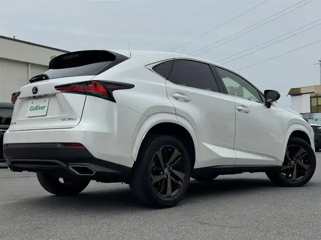 レクサス ＮＸ 300 スパイス&シック 千葉県 2021(令3)年 2.9万km ソニッククォーツ ワンオーナー/レクサスセーフティシステム/衝突軽減ブレーキ/レーダークルーズコントロール/レーンキープアシスト/純正メモリーナビ/フルセグTV/Bluetooth/バックカメラ/コーナーセンサー/黒レザーシート/シートヒーター/エアシート /LEDライト/ETC2.0/純正フロアマット/電動リアゲート/純正18インチAW/保証書・取説/スペアキー