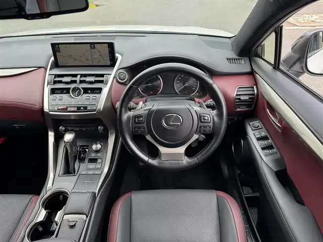 レクサス ＮＸ 300 スパイス&シック 千葉県 2021(令3)年 2.9万km ソニッククォーツ ワンオーナー/レクサスセーフティシステム/衝突軽減ブレーキ/レーダークルーズコントロール/レーンキープアシスト/純正メモリーナビ/フルセグTV/Bluetooth/バックカメラ/コーナーセンサー/黒レザーシート/シートヒーター/エアシート /LEDライト/ETC2.0/純正フロアマット/電動リアゲート/純正18インチAW/保証書・取説/スペアキー