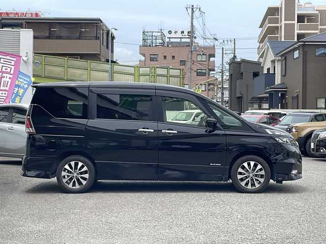 日産 セレナ ハイウェイスターVセレクションⅡ 兵庫県 2018(平30)年 5.5万km ダイヤモンドブラック ワンオーナー/セーフティパックB　1/純正9インチSDナビ/フルセグTV/Bluetooth/CD/DVD/BD/ETC/両側パワースライドドア/インテリジェントエマージェンシーブレーキ/LDW/ナビ連動ドライブレコーダー/ハンドルヒーター/防水シート/前席シートヒーター/リアオートエアコン/オートライト(LEDヘッドライト)/2列目超ロングスライド/横スライドシート/ステアリングスイッチ/純正セキュリティ/取扱説明書・保証書/-/-/1/プロパイロット/インテリジェントアラウンドビュー/インテリジェントルームミラー/電動パーキングブレーキ/オートブレーキホールド/フロント、バックソナー/車線逸脱防止支援/カーテン、サイドエアバック/踏み間違い衝突防止アシスト/インテリジェントパーキングアシスト/ふらつき警報/ヒーター付ドアミラー