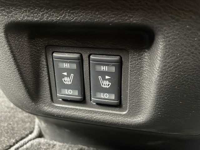 日産 セレナ ハイウェイスターVセレクションⅡ 兵庫県 2018(平30)年 5.5万km ダイヤモンドブラック ワンオーナー/セーフティパックB　1/純正9インチSDナビ/フルセグTV/Bluetooth/CD/DVD/BD/ETC/両側パワースライドドア/インテリジェントエマージェンシーブレーキ/LDW/ナビ連動ドライブレコーダー/ハンドルヒーター/防水シート/前席シートヒーター/リアオートエアコン/オートライト(LEDヘッドライト)/2列目超ロングスライド/横スライドシート/ステアリングスイッチ/純正セキュリティ/取扱説明書・保証書/-/-/1/プロパイロット/インテリジェントアラウンドビュー/インテリジェントルームミラー/電動パーキングブレーキ/オートブレーキホールド/フロント、バックソナー/車線逸脱防止支援/カーテン、サイドエアバック/踏み間違い衝突防止アシスト/インテリジェントパーキングアシスト/ふらつき警報/ヒーター付ドアミラー