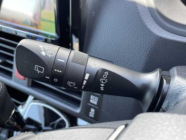 トヨタ ヴォクシー ZS 煌Ⅲ 福岡県 2020(令2)年 3.8万km ブラック ケンウッド８型ナビ（ＭDＶ－Ｓ７０７Ｌ）/社外フリップダウンモニター　/フルセグＴＶ　/バックモニター　/両側パワースライドドア　/トヨタセーフティセンス　/ＬＥＤヘッドライト　/ＥＴＣ　/ハーフレザーシート/純正16インチアルミ/スマートキー/プッシュスタート