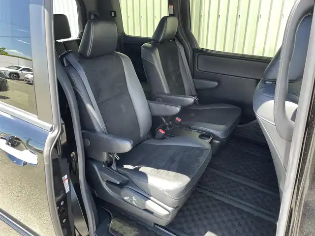 トヨタ ヴォクシー ZS 煌Ⅲ 福岡県 2020(令2)年 3.8万km ブラック ケンウッド８型ナビ（ＭDＶ－Ｓ７０７Ｌ）/社外フリップダウンモニター　/フルセグＴＶ　/バックモニター　/両側パワースライドドア　/トヨタセーフティセンス　/ＬＥＤヘッドライト　/ＥＴＣ　/ハーフレザーシート/純正16インチアルミ/スマートキー/プッシュスタート