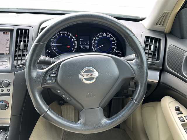日産 スカイライン 250GT 茨城県 2012(平24)年 4.8万km クリスタルホワイトパール 社外ナビ/　　BT/CD/DVD/フルセグ/バックカメラ/ハーフレザーシート/パワーシート/純正17インチアルミホイール/HIDオートライト/純正フロアマット/スマートキー/ETC