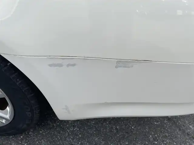 日産 スカイライン 250GT 福岡県 2012(平24)年 4.8万km クリスタルホワイトパール (株)IDOMが運営する【じしゃロン八幡西店】の自社ローン対象車両になります。こちらは現金ご利用時の価格です。自社ローンご希望の方は別途その旨お申付け下さい。/社外ナビ(BT/CD/DVD/フルセグ)/バックカメラ/ハーフレザーシート/パワーシート/純正17インチアルミホイール/HIDオートライト/純正フロアマット/スマートキー/ETC