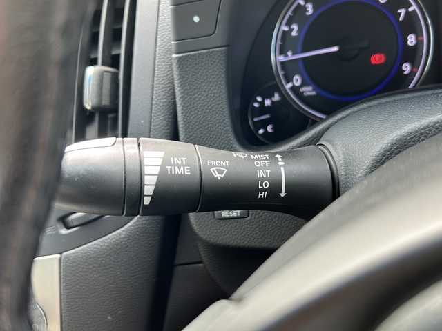 日産 スカイライン 250GT 福岡県 2012(平24)年 4.8万km クリスタルホワイトパール (株)IDOMが運営する【じしゃロン八幡西店】の自社ローン専用車両になります。こちらは現金またはオートローンご利用時の価格です。自社ローンご希望の方は別途その旨お申付け下さい/社外ナビ/　　BT/CD/DVD/フルセグ/バックカメラ/ハーフレザーシート/パワーシート/純正17インチアルミホイール/HIDオートライト/純正フロアマット/スマートキー/ETC