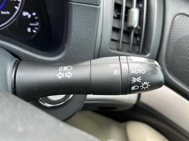 日産 スカイライン 250GT 福岡県 2012(平24)年 4.8万km クリスタルホワイトパール (株)IDOMが運営する【じしゃロン八幡西店】の自社ローン専用車両になります。こちらは現金またはオートローンご利用時の価格です。自社ローンご希望の方は別途その旨お申付け下さい/社外ナビ/　　BT/CD/DVD/フルセグ/バックカメラ/ハーフレザーシート/パワーシート/純正17インチアルミホイール/HIDオートライト/純正フロアマット/スマートキー/ETC