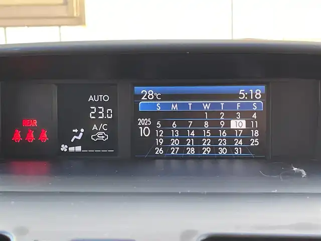 スバル フォレスター 2．0i－S アイサイト 福岡県 2014(平26)年 9.4万km クリスタルブラックシリカ 4WD/KENWOODメモリナビ【MDV-M807HDW】/(AM/FM/Bluetooth/CD/DVD/USB/フルセグTV)/バックカメラ/EyeSight(アイサイト)Ver.2/・レーダークルーズコントロール(全車速追従機能付き)/・プリクラッシュセーフティ/・AT誤発進抑制制御/・車線逸脱警報/・ふらつき警報/・先行車発進お知らせ/オートライト/横滑り防止機能/アイドリングストップ/Xモード(ヒルディセントコントロール)/SI-DRIVE(SUBARU Intelligent Drive)/盗難防止装置/JADOミラー型前後ドライブレコーダー【T860】/ETC/純正18インチアルミホイール/フォグランプ(F/R)/ドアバイザー/電格ウィンカーミラー/パドルシフト/シートヒーター付きパワーシート(D/N席)/プッシュスタート/純正フロアマット/アクセサリーソケット/スペアキー×1/保証書/取扱説明書