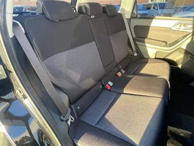 スバル フォレスター 2．0i－S アイサイト 福岡県 2014(平26)年 9.4万km クリスタルブラックシリカ 4WD/KENWOODメモリナビ【MDV-M807HDW】/(AM/FM/Bluetooth/CD/DVD/USB/フルセグTV)/バックカメラ/EyeSight(アイサイト)Ver.2/・レーダークルーズコントロール(全車速追従機能付き)/・プリクラッシュセーフティ/・AT誤発進抑制制御/・車線逸脱警報/・ふらつき警報/・先行車発進お知らせ/オートライト/横滑り防止機能/アイドリングストップ/Xモード(ヒルディセントコントロール)/SI-DRIVE(SUBARU Intelligent Drive)/盗難防止装置/JADOミラー型前後ドライブレコーダー【T860】/ETC/純正18インチアルミホイール/フォグランプ(F/R)/ドアバイザー/電格ウィンカーミラー/パドルシフト/シートヒーター付きパワーシート(D/N席)/プッシュスタート/純正フロアマット/アクセサリーソケット/スペアキー×1/保証書/取扱説明書