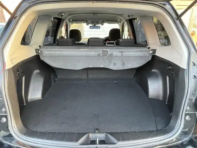 スバル フォレスター 2．0i－S アイサイト 福岡県 2014(平26)年 9.4万km クリスタルブラックシリカ 4WD/KENWOODメモリナビ【MDV-M807HDW】/(AM/FM/Bluetooth/CD/DVD/USB/フルセグTV)/バックカメラ/EyeSight(アイサイト)Ver.2/・レーダークルーズコントロール(全車速追従機能付き)/・プリクラッシュセーフティ/・AT誤発進抑制制御/・車線逸脱警報/・ふらつき警報/・先行車発進お知らせ/オートライト/横滑り防止機能/アイドリングストップ/Xモード(ヒルディセントコントロール)/SI-DRIVE(SUBARU Intelligent Drive)/盗難防止装置/JADOミラー型前後ドライブレコーダー【T860】/ETC/純正18インチアルミホイール/フォグランプ(F/R)/ドアバイザー/電格ウィンカーミラー/パドルシフト/シートヒーター付きパワーシート(D/N席)/プッシュスタート/純正フロアマット/アクセサリーソケット/スペアキー×1/保証書/取扱説明書