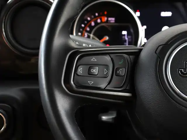 クライスラー・ジープ ジープ ラングラー アンリミテッド ブラック&タン 長野県 2020(令2)年 5.1万km 黒 ・限定車 ソフトトップ /・専用タン色バケットシート/・Uconnect /・タッチパネルモニター /・AppleCarPlay /・AndroidAuto /・ACC /・パークセンス /・バックカメラ /・サイドカメラ /・専用17インチAW /・スマートキー /・衝突軽減 /・ETC