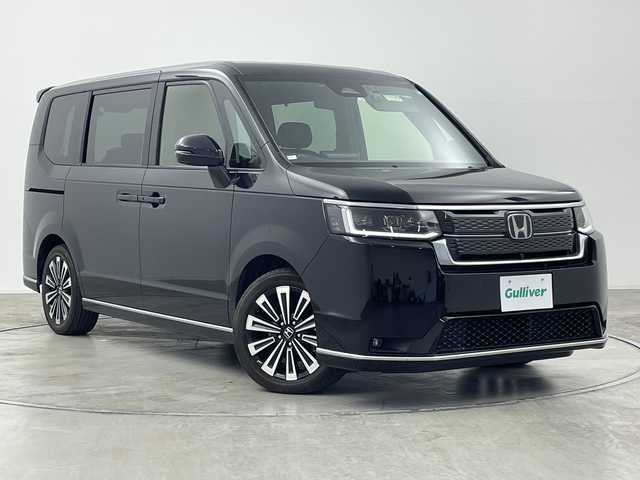 ホンダ ステップワゴン スパーダ eHEV プレミアムライン 群馬県 2023(令5)年 4.7万km クリスタルブラックパール 純正１４型後席モニター　純正１１型ナビ　全周囲カメラ　前後ドラレコ　ＥＴＣ　パワーバックドア　シートヒーター　パドルシフト　追従クルーズコントロール　両側電動スライドドア　ＬＥＤヘッドライト　禁煙車