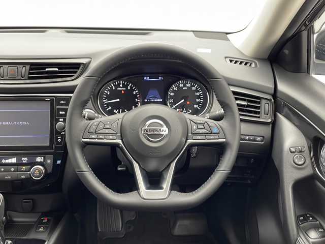 日産 エクストレイル 20Xi 千葉県 2020(令2)年 1.9万km ダイヤモンドブラック 純正ナビ/　CD/DVD/Bluetooth/フルセグTV/プロパイロット/レーダークルーズコントロール/レーンキープアシスト/衝突軽減ブレーキ/クリアランスソナー/ブラインドスポットモニター/全方位カメラ/電動パーキング/オートホールド/デジタルインナーミラー/パワーバックドア/カプロンシート/シートヒーター/オートライト/フォグランプ/LEDライト/フロアマット/ドアバイザー