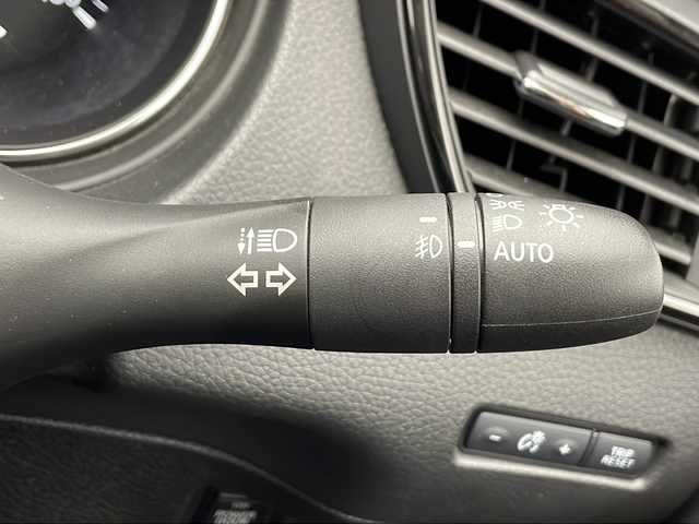 日産 エクストレイル 20Xi 千葉県 2020(令2)年 1.9万km ダイヤモンドブラック 純正ナビ/　CD/DVD/Bluetooth/フルセグTV/プロパイロット/レーダークルーズコントロール/レーンキープアシスト/衝突軽減ブレーキ/クリアランスソナー/ブラインドスポットモニター/全方位カメラ/電動パーキング/オートホールド/デジタルインナーミラー/パワーバックドア/カプロンシート/シートヒーター/オートライト/フォグランプ/LEDライト/フロアマット/ドアバイザー