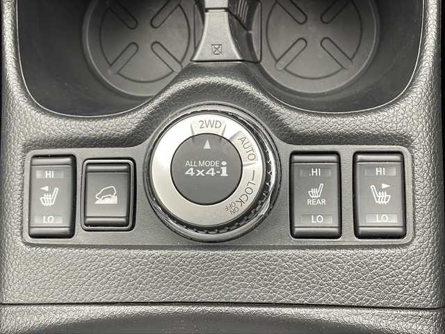 日産 エクストレイル 20Xi 千葉県 2020(令2)年 1.9万km ダイヤモンドブラック 純正ナビ/　CD/DVD/Bluetooth/フルセグTV/プロパイロット/レーダークルーズコントロール/レーンキープアシスト/衝突軽減ブレーキ/クリアランスソナー/ブラインドスポットモニター/全方位カメラ/電動パーキング/オートホールド/デジタルインナーミラー/パワーバックドア/カプロンシート/シートヒーター/オートライト/フォグランプ/LEDライト/フロアマット/ドアバイザー