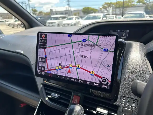 トヨタ ヴォクシー ZS 煌Ⅱ 鳥取県 2019(平31)年 4.4万km ホワイトパールクリスタルシャイン 社外10型ナビ/フルセグ/DVD/CD/BT/バックカメラ/ETC/前後ドライブレコーダー/トヨタセーフティセンス/クルーズコントロール/レーンキープアシスト/オートマチックハイビーム/両側パワースライドドア/LEDヘットライト/社外16インチアルミホイール/プッシュエンジンスタート/アイドリングストップ/スマートキー×2