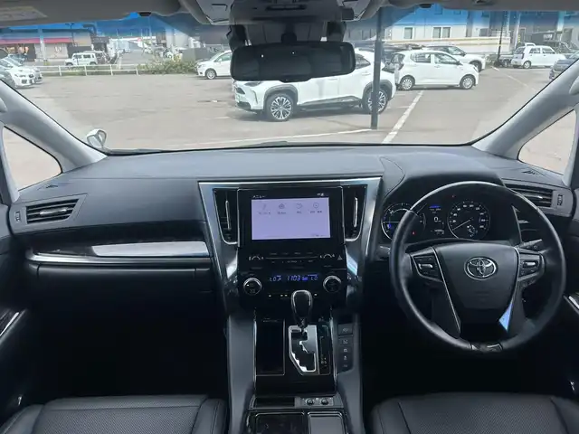 トヨタ アルファードハイブリット SR Cパッケージ 道南・函館 2023(令5)年 1.5万km ホワイトパールクリスタルシャイン /純正ディスプレイオーディオ//純正AWノーマルタイヤ積込//純正エンジンスターター//バックカメラ//両側パワースライドドア//パワーバックドア//前席パワーシート//前席ベンチレーションシート//ワイパーデアイサー//ステアリングヒーター//AC100V//TEIN車高調//プリクラッシュセーフティ//レーダークルーズコントロール//レーンディパーチャーアラート//オートマチックハイビーム//LEDヘッドライト//オートライト//スマートキー//エンジンプッシュスタート//寒冷地仕様//ワンオーナー