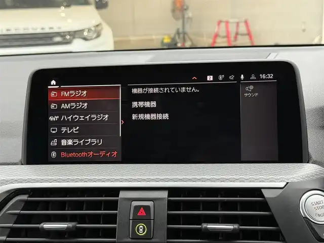 ＢＭＷ ＢＭＷ Ｘ３ xDrive20d Mスポーツ 静岡県 2020(令2)年 3.5万km アルピンホワイトⅢ セレクトパッケージ/・電動パノラマガラスサンルーフ/・リヤサイドウインドーローラーブラインド/・harman/kardonサラウンドサウンドシステム/BMWヘッドアップディスプレイ/BSM/ハーフレザーシート/電動リアゲート/iDrive/(BT/ScreenMirroring/フルセグ)/ドライビングアシストプラス/・ACC/・ステアリング&レーンコントロールアシスト/・レーンディパーチャーウォーニング/・レーンチェンジウォーニング/・アクティブサイドコリジョンプロテクション/・前車接近警告機能/・衝突回避・被害軽減ブレーキ/・事故回避アシスト/・後車衝突警告機能/・クロストラフィックウォーニング/パーキングアシストプラス/・PDC/・パーキングアシスト/・トップビュー/・サイドビュー・カメラ/・リヤビューカメラ/インテリジェントセーフティ/メモリー付パワーシート/シートヒーター/ETC/ドライブレコーダー/保証書/取説/スペアキー