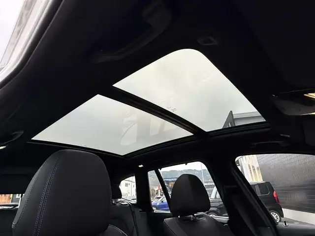ＢＭＷ ＢＭＷ Ｘ３ xDrive20d Mスポーツ 静岡県 2020(令2)年 3.5万km アルピンホワイトⅢ セレクトパッケージ/・電動パノラマガラスサンルーフ/・リヤサイドウインドーローラーブラインド/・harman/kardonサラウンドサウンドシステム/BMWヘッドアップディスプレイ/BSM/ハーフレザーシート/電動リアゲート/iDrive/(BT/ScreenMirroring/フルセグ)/ドライビングアシストプラス/・ACC/・ステアリング&レーンコントロールアシスト/・レーンディパーチャーウォーニング/・レーンチェンジウォーニング/・アクティブサイドコリジョンプロテクション/・前車接近警告機能/・衝突回避・被害軽減ブレーキ/・事故回避アシスト/・後車衝突警告機能/・クロストラフィックウォーニング/パーキングアシストプラス/・PDC/・パーキングアシスト/・トップビュー/・サイドビュー・カメラ/・リヤビューカメラ/インテリジェントセーフティ/メモリー付パワーシート/シートヒーター/ETC/ドライブレコーダー/保証書/取説/スペアキー
