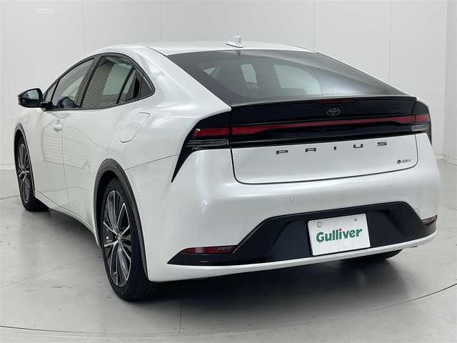 トヨタ プリウス Z 茨城県 2024(令6)年 0.8万km プラチナホワイトパールマイカ 純正12.3型DA（コネクティッドナビ対応）Plus/全周囲カメラ/フルセグ/デジタルインナーミラー/アドバンストパーク/衝突被害軽減ブレーキ/車線逸脱抑制装置/レーダークルーズコントロール/オートマチックハイビーム/クリアランスソナー/BSM/ETC2.0/ドラレコ/AC100V/シートヒーター/ベンチレーション/ステアリングヒーター/純正19インチAW/LEDヘッドライト/スマートキー