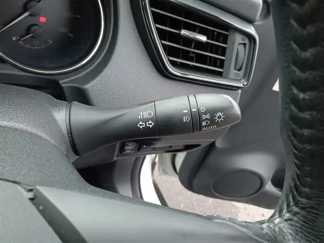 日産 エクストレイル 20Xi 福井県 2019(令1)年 3.8万km ブリリアントホワイトパール 衝突被害軽減システム/プロパイロット/純正9インチメーカーナビ（MM318D-L）/・（フルセグTV/CD/DVD/Bluetooth）/アラウンドビューモニター/デジタルインナーミラー/前後ドライブレコーダー/ETC/全席シートヒーター/オートブレーキホールド/パワーバックドア/純正フロアマット/スマートキー