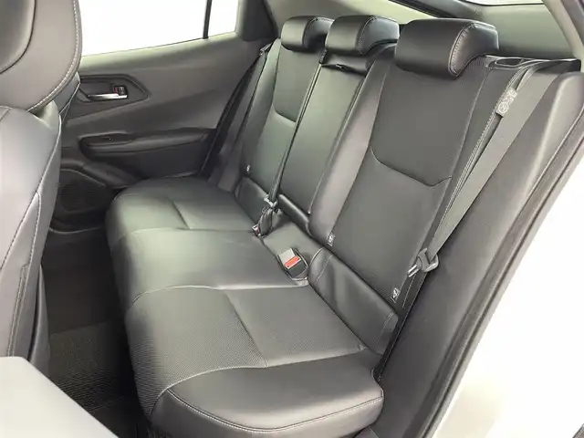 トヨタ プリウス Z 福井県 2023(令5)年 1.9万km プラチナホワイトパールマイカ 純正ナビ/Toyota Safety Sense/・プリクラッシュセーフティ/・レーンディパーチャーアラート/・レーダークルーズコントロール/ワイヤレス充電/パワーバックドア/電動パーキングブレーキ/ETC2.0/エアシート/シートヒーター/ステアリングヒーター/運転席パワーシート