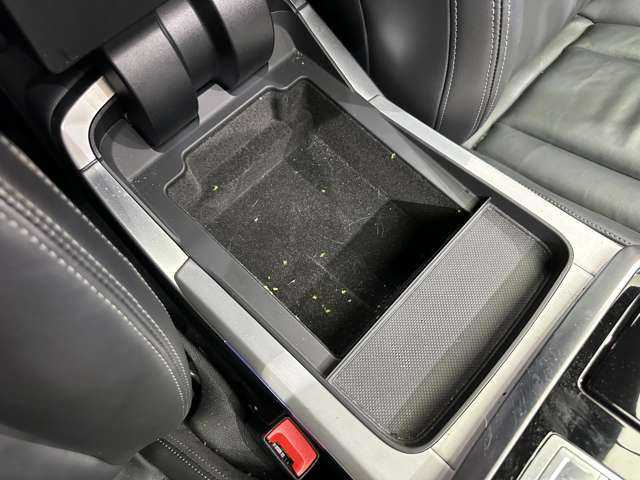 アウディ Ｑ７ 45 Sラインリミテッド 千葉県 2021(令3)年 3万km デイトナグレーパールエフェクト 限定車　/ＡＣＣ　/黒革シート　/ＨＵＤ　/バーチャルコックピット　/ナビ　/地デジＴＶ　/３６０°　/シートＨ　/マトリクスＬＥＤライト　/電動リアゲート　/サイドアシスト　/プレセンスフロント　/プレセンスリア　/ＥＴＣ