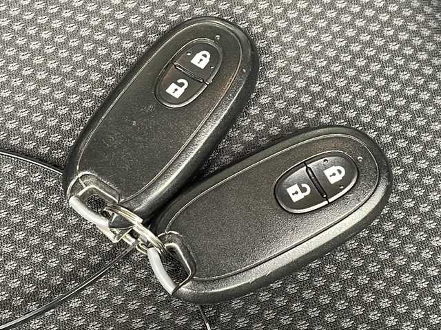 スズキ ハスラー G 道央・札幌 2014(平26)年 13.9万km フェニックスレッドパール/ブルーイッシュブラックパール ４WD/レーダーブレーキサポート/純正ナビ/バックカメラ/ETC/シートヒーター/アイドリングストップ/プッシュスタート/社外アルミ冬タイヤ積込/保証書・取説/スペアキー