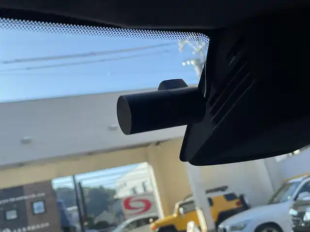 スズキ スイフト スポーツ 静岡県 2024(令6)年 0.7万km ピュアホワイトP ワンオーナー/社外デジタルインナーミラー型/　　前後ドライブレコーダー/ビルトインETC/運転席シートヒーター/衝突軽減ブレーキ/レーンキープアシスト/バックソナー/ブラインドスポットモニター/レーダークルーズコントロール/ドアハンドルプロテクター/バックフォグ/LEDヘッドライト/純正17インチAW/スマートキー×2/保証書/取扱説明書