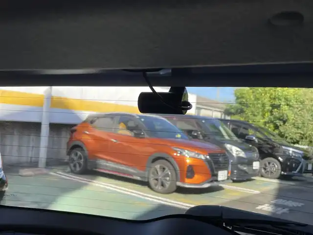 スズキ スイフト スポーツ 静岡県 2024(令6)年 0.7万km ピュアホワイトP ワンオーナー/社外デジタルインナーミラー型/　　前後ドライブレコーダー/ビルトインETC/運転席シートヒーター/衝突軽減ブレーキ/レーンキープアシスト/バックソナー/ブラインドスポットモニター/レーダークルーズコントロール/ドアハンドルプロテクター/バックフォグ/LEDヘッドライト/純正17インチAW/スマートキー×2/保証書/取扱説明書