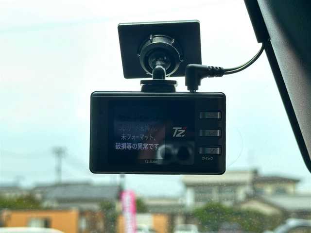 トヨタ ルーミー カスタムG 宮城県 2021(令3)年 4.9万km ブラックマイカメタリック パラノミックビュー対応ナビレディパッケージ/・パノラミックビューモニター/・ステアリングスイッチ/＝＝＝/スマートアシスト/・衝突回避支援ブレーキ機能/・車線逸脱警報機能/・ブレーキ制御付誤発進抑制機能/・アダプティブドライビングビーム/・アダプティブクルーズコントロール/・衝突警報機能/・ふらつき警報/・サイドビューランプ/・コーナーセンサー/・路側逸脱警報/・標識認識機能/コーナーセンサー/純正ナビ/・CD/DVD/・Bluetooth/・フルセグTV/ビルトインETC/ドライブレコーダー/ウェルカムパワースライドドア（運転席側/助手席側）/革巻きステアリング/LEDヘッドランプ/フォグランプ/オートライト/スマートキー＆プッシュスタート/電動格納ミラー/純正14インチAW/Wエアバッグ