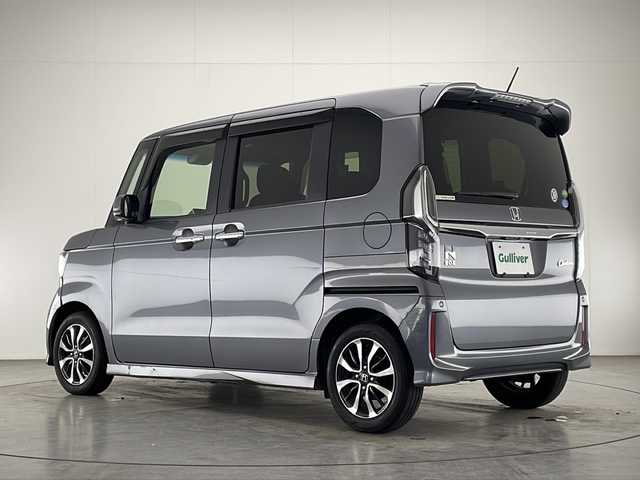 ホンダ Ｎ ＢＯＸ カスタム G L ホンダセンシング 宮崎県 2019(平31)年 7.9万km シャイニンググレーM 禁煙車/ホンダセンシング/純正ナビTV/（VXM-194VFi/CD/DVD/Bluetooth/フルセグTV)/純正バックカメラ/純正ビルトインETC/純正LEDオートライト/純正LEDフォグ/純正エアロ/純正ルーフエンドスポイラー/純正14インチアルミ/純正フロアマット/両側電動スライドドア/アダプティブクルーズコントロール/レーンディパーチャーアラート/クリアランスソナー/ウインカードアミラー/リアプライバシーガラス/プラズマクラスターオートエアコン/スマートキー/プッシュエンジンスタート