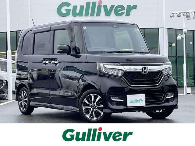 ホンダ Ｎ ＢＯＸ カスタム G L ホンダセンシング 佐賀県 2020(令2)年 6万km クリスタルブラックパール 純正SDナビ/・フルセグTV/CD/DVD/Bluetooth/USB/バックカメラ/片側パワースライドドア/ドライブレコーダー/シートヒーター/LEDヘッドライト/LEDフォグライト/プッシュスタート/スマートキー/USBポート/ビルトインETC/純正14インチアルミホイール/純正LEDヘッドライト/純正フロアマット/純正ドアバイザー/新車保証書/取扱説明書/ホンダセンシング/・衝突軽減ブレーキ/・誤発進抑制機能/・アダプティブクルーズコントロール/・車線維持支援システム/・先行車発信お知らせ機能/・歩行者事故低減ステアリング/・路外逸脱抑制機能/・標識認識機能/・後方誤発進抑制機能