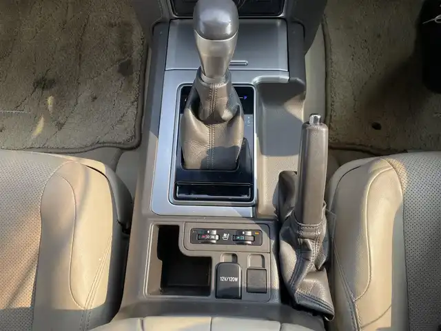 トヨタ ランドクルーザー プラド TX Lパッケージ 福岡県 2018(平30)年 9.2万km レッドマイカメタリック トヨタセーフティセンス/横滑り防止/盗難防止/コーナーセンサー/ドラレコ/パーキングアシスト/バックカメラ/エアバッグ/カーテンエアバッグ/SDナビ/BT/フルセグTV/SDサーバー/純正アルミホイール/純正フロアマット/プッシュスタート/スマートキー/オートライト/オートハイビーム/４WD/LEDヘッド/サンルーフ/電動格納サードシート/エアシート/シートヒーター