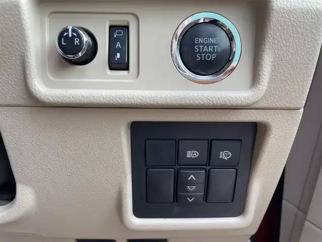 トヨタ ランドクルーザー プラド TX Lパッケージ 福岡県 2018(平30)年 9.2万km レッドマイカメタリック トヨタセーフティセンス/横滑り防止/盗難防止/コーナーセンサー/ドラレコ/パーキングアシスト/バックカメラ/エアバッグ/カーテンエアバッグ/SDナビ/BT/フルセグTV/SDサーバー/純正アルミホイール/純正フロアマット/プッシュスタート/スマートキー/オートライト/オートハイビーム/４WD/LEDヘッド/サンルーフ/電動格納サードシート/エアシート/シートヒーター