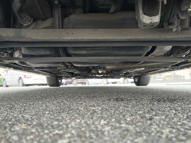 トヨタ プリウス G 兵庫県 2014(平26)年 9.5万km シルバーM 純正ナビ【CD/DVD/BT/フルセグTV】/バックカメラ/ハーフレザーシート/純正15インチアルミ/プッシュスタート/クルーズコントロール/ETC/パワーシート【運転席】/ウィンカーミラー/フォグ