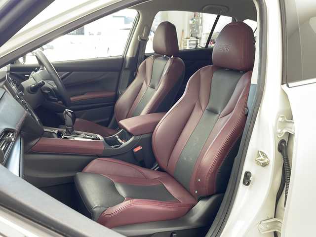 スバル レヴォーグ 1．8STIスポーツ EX 兵庫県 2020(令2)年 2.5万km クリスタルホワイトP ・純正12.3インチナビ/TV/BT/Apple carplay/android Auto/・ビルトインETC/・純正ドライブレコーダー/・レザーシート/・前席パワーシート/・全席シートヒーター/・スマートキー/・純正18インチアルミホイール/・LEDヘッドライト/・パワーバックドア/・アイサイトX/・プリクラッシュブレーキ/・AT誤発進後進抑制制御/・全車速追従機能付クルーズコントロール/・低速クルーズコントロール/・車線逸脱抑制/・車線逸脱警報/・ふらつき警報/・先行車発進お知らせ機能/・青信号お知らせ機能/・アイサイトセイフティプラス/・スバルリヤビークルディテクション（後側方警戒支援システム）/・エマージェンシーレーンキープアシスト/・アレイ式アダプティブドライビングビーム/・デジタルマルチビューモニター（フロント/サイド/リヤ/トップ/3D/・前側方警戒アシスト/・スマートリアビューミラー/・渋滞時ハンズオフアシスト/・渋滞時発進アシスト/・アクティブレーンチェンジアシスト/・カーブ前速度制御/・料金所前速度制御/・ドライバー異常時対応システム