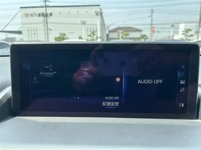 レクサス ＮＸ 300h Fスポーツ 岡山県 2018(平30)年 9.2万km ホワイトノーヴァガラスフレーク 登録時走行距離91892km/純正10.3インチナビ/フルセグTV/(AM.FM.TV.CD.DVD.BT)/サンルーフ/マークレビンソン/バックカメラ/ETC2.0/レーダークルーズコントロール/レーンキープアシスト/電動リアゲート/シートヒーター/エアシート/クリアランスソナー/衝突軽減/MTモード付AT/純正フロアマット/18インチ純正AW