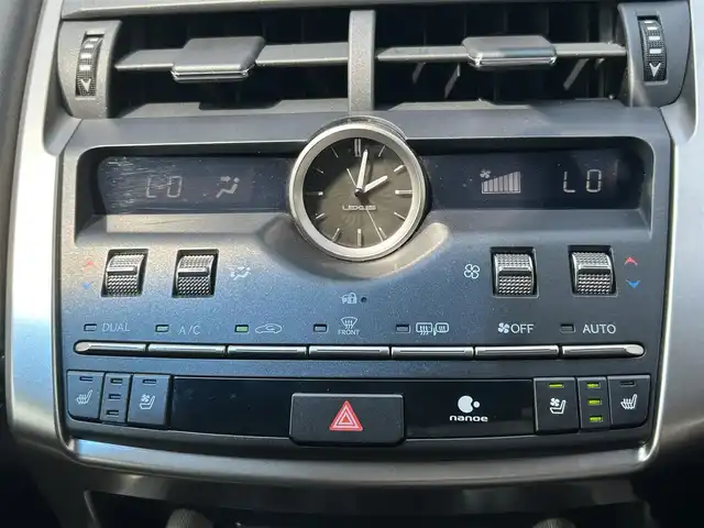 レクサス ＮＸ 300h Fスポーツ 岡山県 2018(平30)年 9.2万km ホワイトノーヴァガラスフレーク 登録時走行距離91892km/純正10.3インチナビ/フルセグTV/(AM.FM.TV.CD.DVD.BT)/サンルーフ/マークレビンソン/バックカメラ/ETC2.0/レーダークルーズコントロール/レーンキープアシスト/電動リアゲート/シートヒーター/エアシート/クリアランスソナー/衝突軽減/MTモード付AT/純正フロアマット/18インチ純正AW
