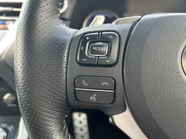 レクサス ＮＸ 300h Fスポーツ 岡山県 2018(平30)年 9.2万km ホワイトノーヴァガラスフレーク 登録時走行距離91892km/純正10.3インチナビ/フルセグTV/(AM.FM.TV.CD.DVD.BT)/サンルーフ/マークレビンソン/バックカメラ/ETC2.0/レーダークルーズコントロール/レーンキープアシスト/電動リアゲート/シートヒーター/エアシート/クリアランスソナー/衝突軽減/MTモード付AT/純正フロアマット/18インチ純正AW