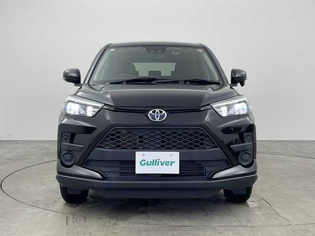 トヨタ ライズ G 兵庫県 2021(令3)年 3万km ブラックマイカメタリック ・スマートアシスト/・衝突回避支援ブレーキ/・車線逸脱警報機能/・車線逸脱抑制制御機能/・ブレーキ制御付き誤発進抑制機能/・先行車発進お知らせ機能/・オートハイビーム/・コーナーセンサー/・標識認識機能/・LEDヘッドライト/・オートライト/・キーフリーシステム/・ナビレディパッケージ/・バックカメラ/・ステアリングスイッチ/・純正7インチSDナビ（NSZT-W68T）/・CD/DVD/SD/BT/フルセグTV/・ビルトインETC/・ドライブレコーダー/・社外17インチアルミホイール/・純正フロアマット/・カーテンエアバック