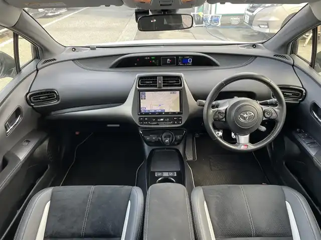 トヨタ プリウス ＰＨＶ S GRスポーツ 東京都 2019(令1)年 4.2万km ホワイトパールクリスタルシャイン 9インチナビ  /ハーフレザー/ ETC  /ドラレコ レーダークルーズ　/追従クルコン /フルセグTV /フロアマット純正/ LEDヘッドライト/ コーナーセンサー /車外カメラ（バック）/ カーテンエアバック