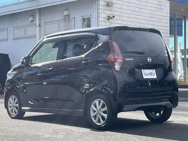 日産 デイズ X 栃木県 2020(令2)年 8.6万km ブラック (株)IDOMが運営する【じしゃロン宇都宮店】の自社ローン対象車両になります。こちらは現金ご利用時の価格です。自社ローンご希望の方は別途その旨お申付け下さい。/社外ナビ/アラウンドビューモニター/ワンセグ/Ｂｌｕｅｔｏｏｔｈ/ＥＴＣ/ＬＥＤヘッドライト/オートライト/衝突軽減ブレーキ/スマートキー/純正アルミホイール