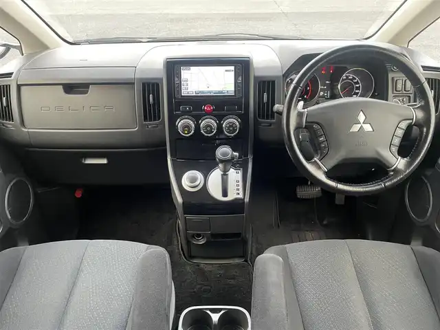 三菱 デリカＤ：５ D－Power package 千葉県 2014(平26)年 6.7万km ウォームホワイトパール 社外SDナビ/　　CD/DVD/BT/フルセグ/MSV/USB/iPod/バックカメラ/両側パワースライドドア/クルーズコントロール/HIDオートライト/前席シートヒーター/純正18インチAW/ミラー型ドライブレコーダー/パドルシフト/横滑り防止装置/純正ドアバイザー/純正フロアマット/スマートキー/ETC