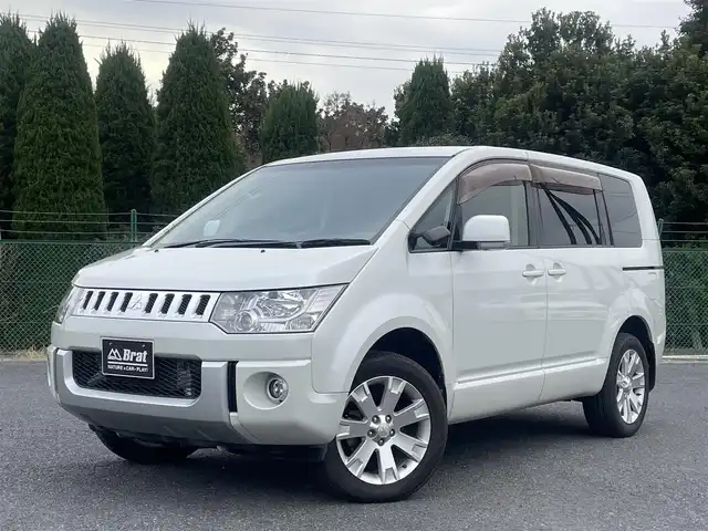 三菱 デリカＤ：５ D－Power package 千葉県 2014(平26)年 6.7万km ウォームホワイトパール 社外SDナビ/　　CD/DVD/BT/フルセグ/MSV/USB/iPod/バックカメラ/両側パワースライドドア/クルーズコントロール/HIDオートライト/前席シートヒーター/純正18インチAW/ミラー型ドライブレコーダー/パドルシフト/横滑り防止装置/純正ドアバイザー/純正フロアマット/スマートキー/ETC