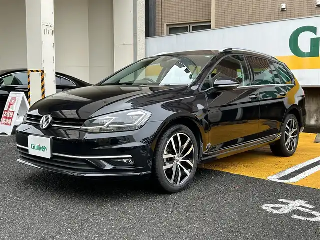 フォルクスワーゲン ゴルフ ヴァリアント TSIハイライン テックエディション 静岡県 2019(令1)年 3.6万km 黒 純正ナビ/フルセグTV/DVD/CD/BT/SD/MSV/バックカメラ/衝突軽減ブレーキ/レーンキープアシスト/ブラインドスポットモニター/レーダークルーズコントロール/LEDヘッドライト/ビルトインETC2.0/純正17インチAW/スマートキー×2/保証書/取扱説明書/ナビ取扱説明書